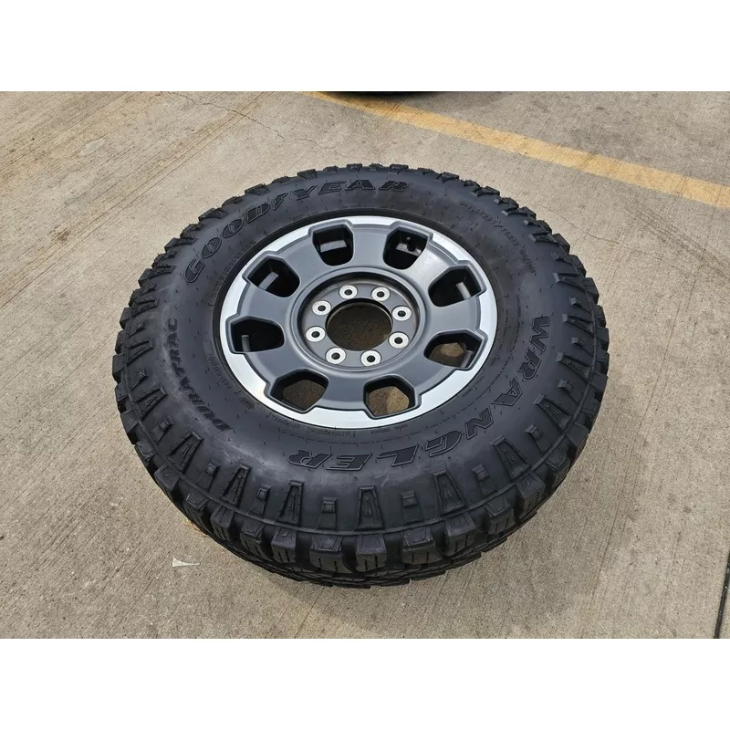 (1) 18″ Ford F-250 F-350 OEM TREMOR 10482 rim wheel DURATRAC Spare