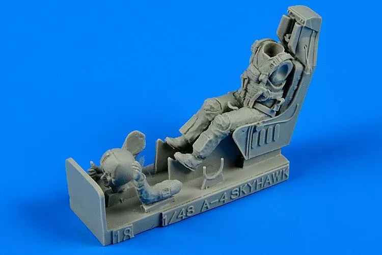 Aerobonus 480078 1/48 USN A4A/B/C/E/F/M Skyhawk Fighter Pilot w/Ejection Seat