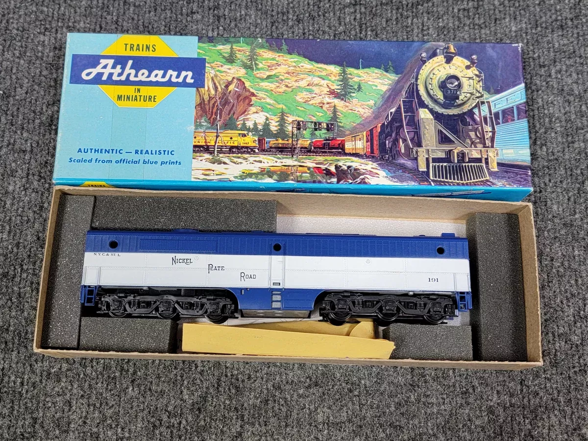 Athearn 3370 (Blue Box) HO Scale ALCo PB-1 Nickel Plate Road NKP 191 Dummy