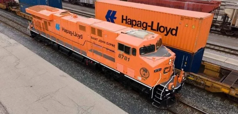 Athearn Genesis G83198 HO Scale GE ES44AC Canadian Pacific “Hapag-Lloyd” CP 8781 DCC Sound