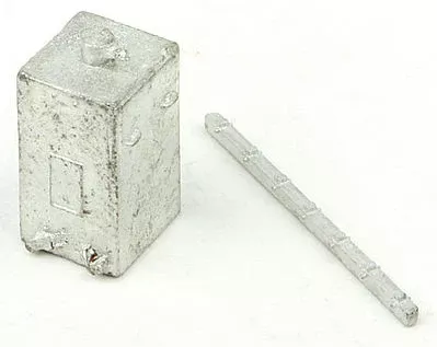 Custom Finishing 295 HO Scale Lubrication Cabinet — Two-Handled Door