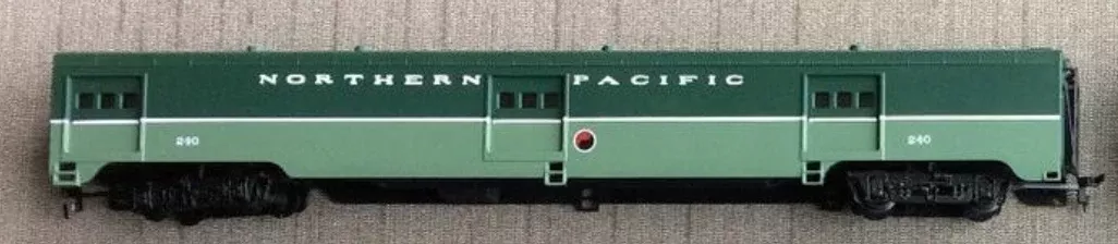 IHC 48190 HO Scale PS Smooth-Side Baggage Northern Pacific NP 240