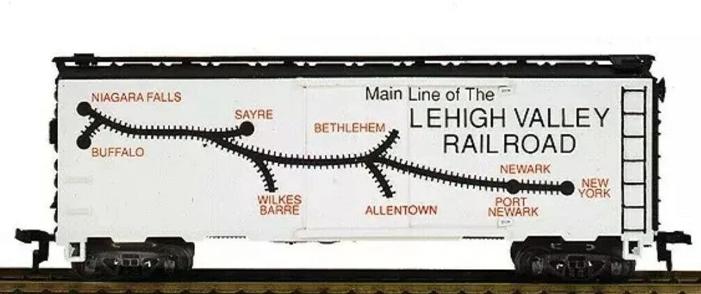 Mantua 733307 HO Scale 40′ Steel Reefer Lehigh Valley “Map Scheme” LV 9377