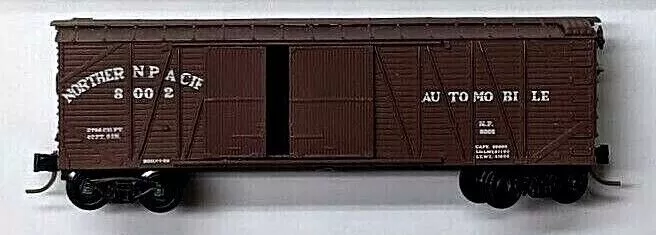Micro-Trains 29030 N Scale 40' Wood Boxcar Northern Pacific NP 8002