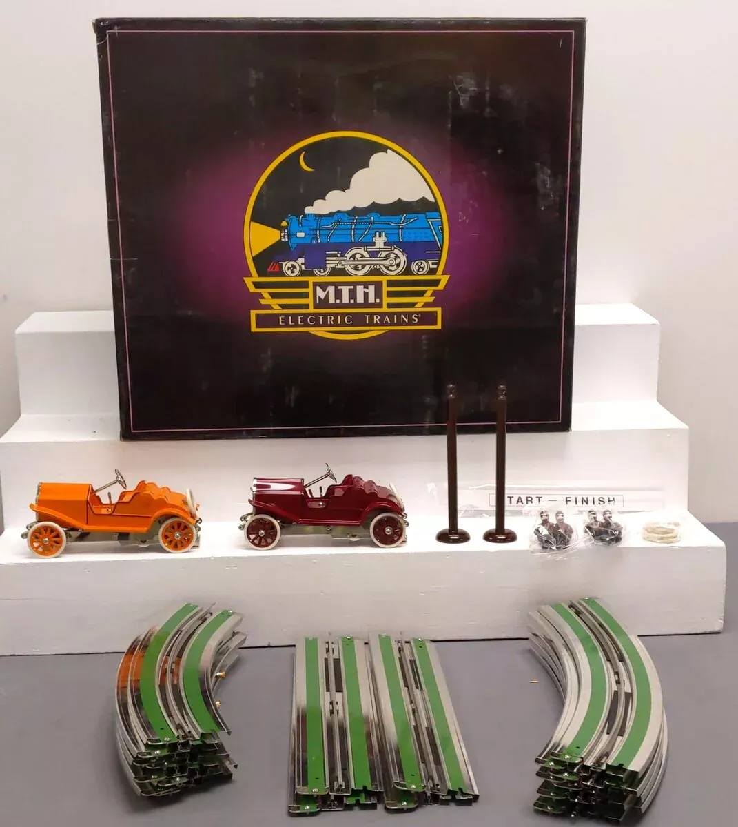 MTH 10-4027 O Tinplate No. 85 Racing Automobile Set
