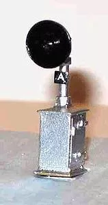 NJ International 1355 HO Scale SA Type Signal -- Single-Aspect Low-Head Signal w/Bi-Color LED