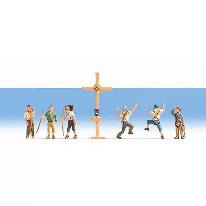 Noch N 36874 Mountain Hikers with Crucifix (6)