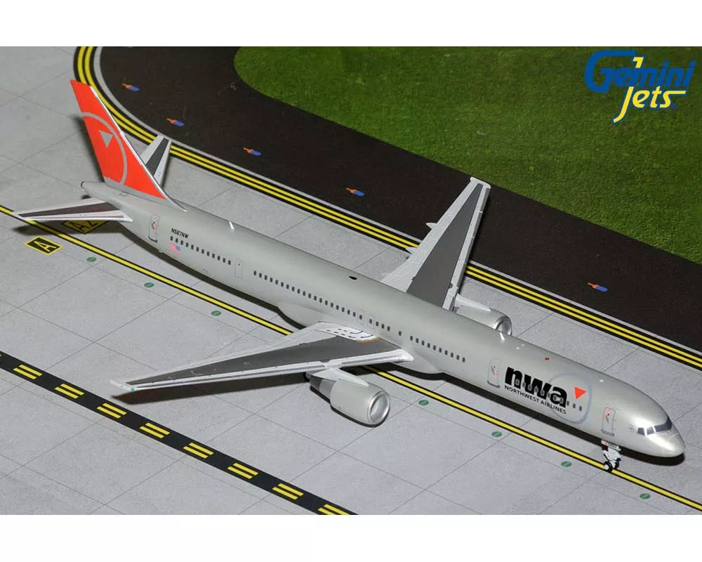 Northwest B757-300 final livery, upgraded stand N587NW 1:200 Scale Geminijets G2NWA1422No reviews yet. Write a review!