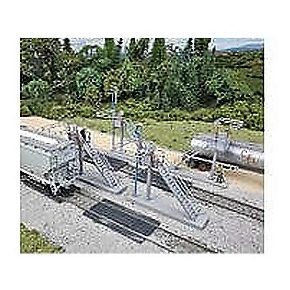 Walthers Cornerstone 933-4037 HO Modern Loading Racks pkg(4) Kit